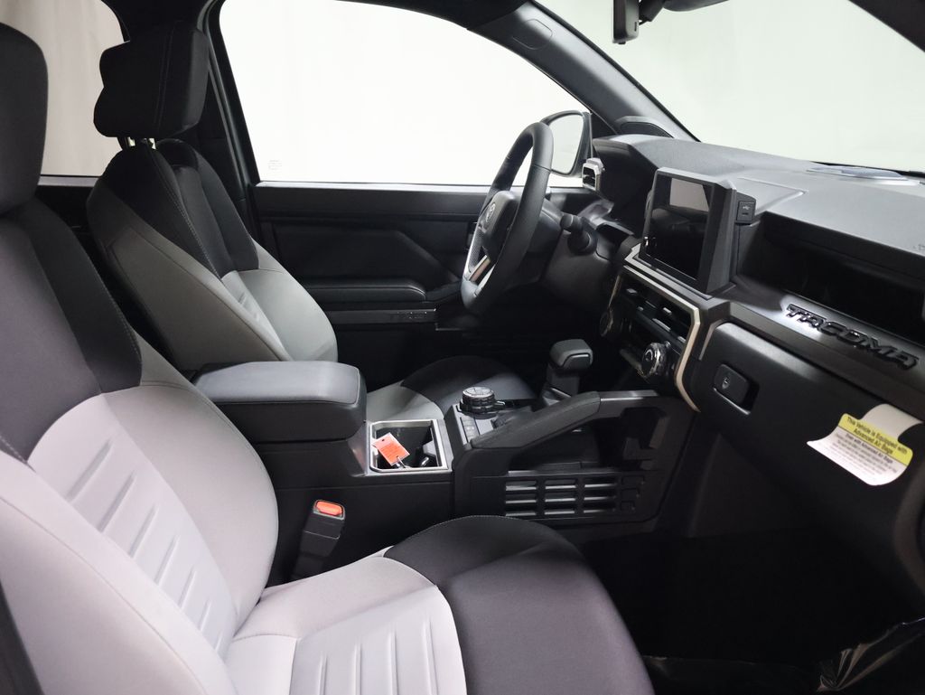 2026 Toyota Tacoma TRD Off Road - Photo 15