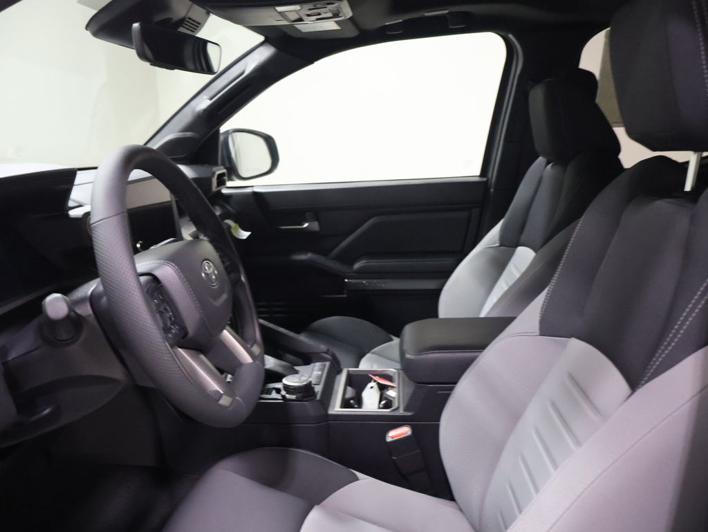 2026 Toyota Tacoma TRD Off Road - Photo 8
