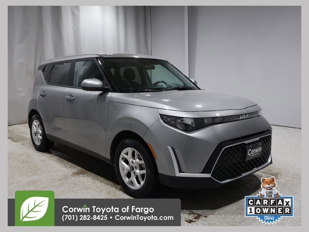 2024 Kia Soul LX's photo