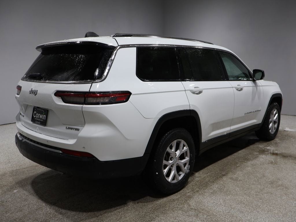 2021 Jeep Grand Cherokee Limited photo 2