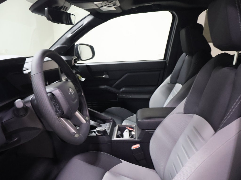 2026 Toyota Tacoma TRD Off Road - Photo 8