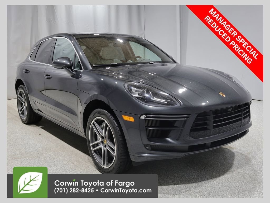 2021 Porsche Macan Turbo's photo