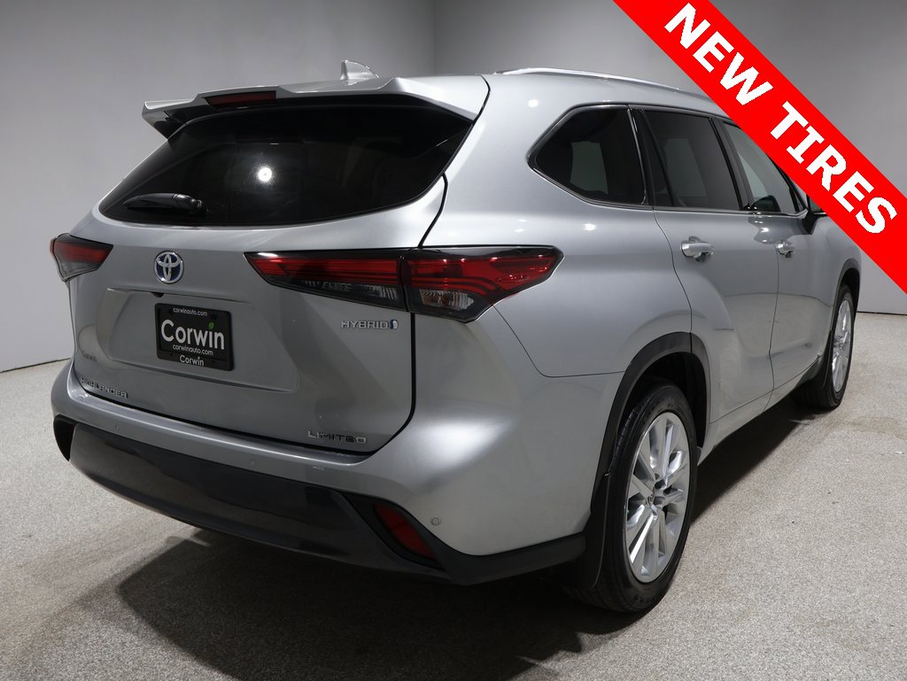 Certified 2022 Toyota Highlander Limited with VIN 5TDXBRCH6NS546174 for sale in Fargo, ND