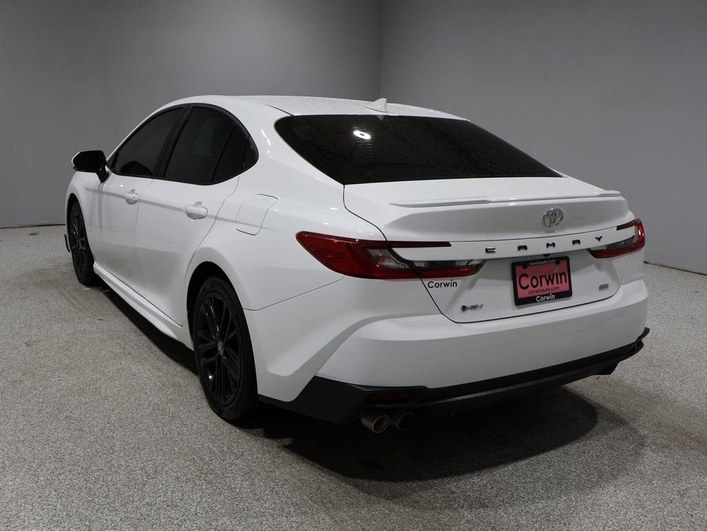 Used 2025 Toyota Camry SE Sedan