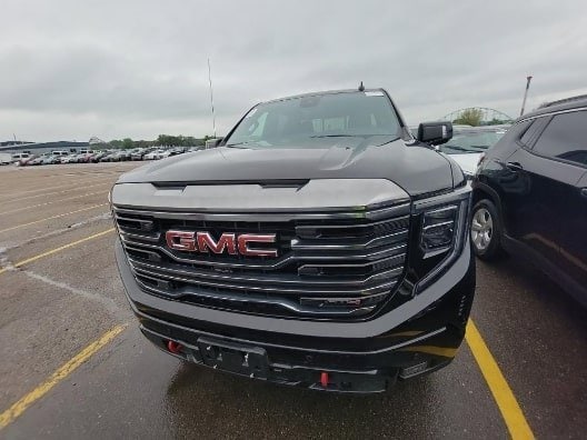 Used 2022 GMC Sierra 1500 AT4 with VIN 1GTPUEEL3NZ518495 for sale in Fargo, ND