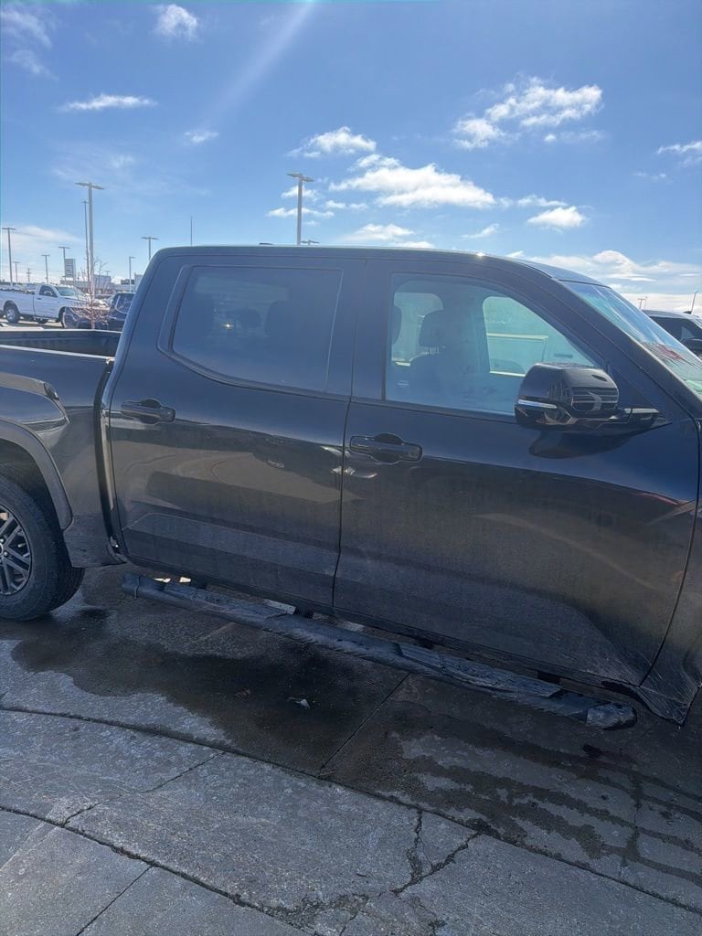 2024 Toyota Tundra SR5 photo 2