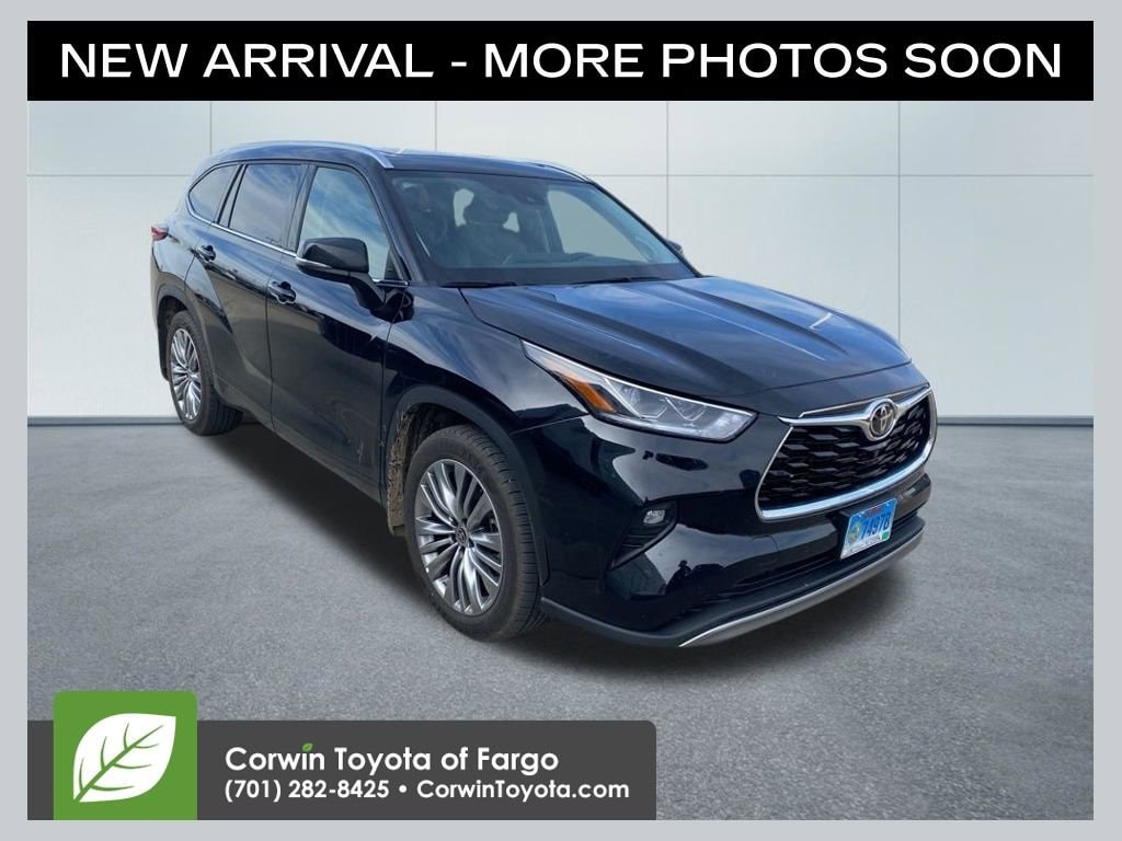 2022 Toyota Highlander Platinum 4x4 V6's photo