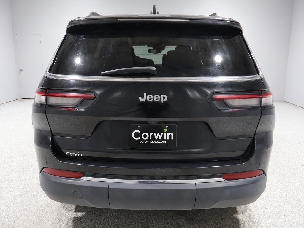 2023 Jeep Grand Cherokee Limited photo 3