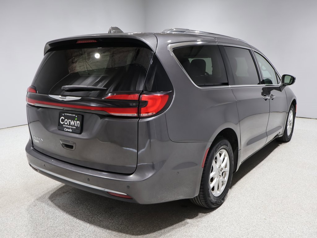 Used 2021 Chrysler Pacifica Touring L with VIN 2C4RC1BG5MR576841 for sale in Fargo, ND