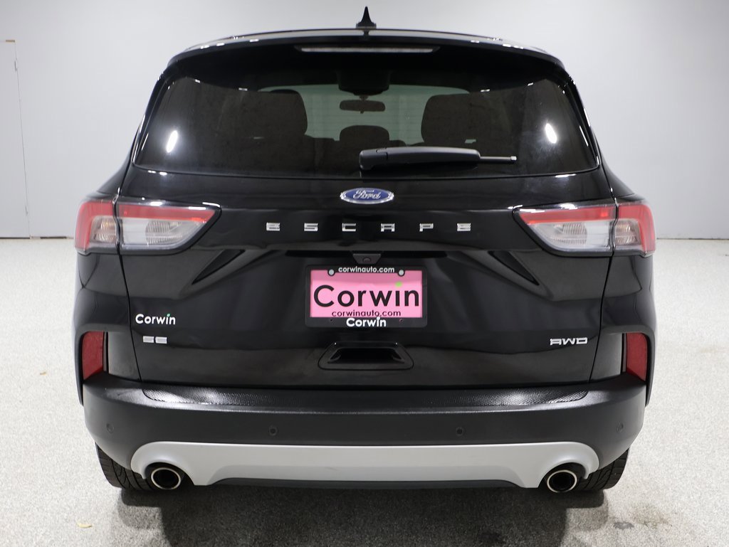 2022 Ford Escape SE photo 3