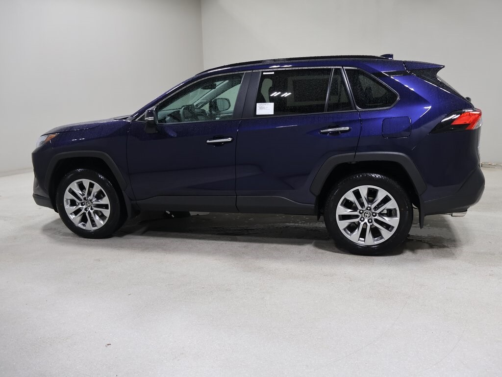 2025 Toyota RAV4 Limited photo 4