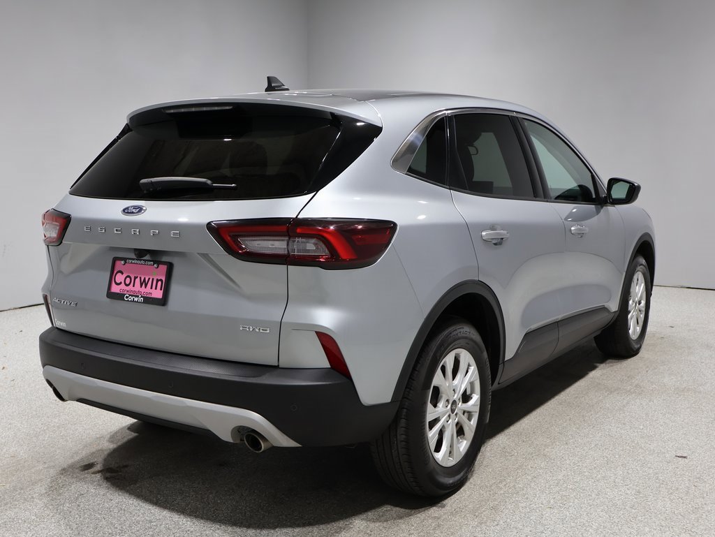 2024 Ford Escape Active photo 2