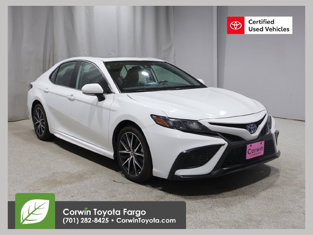2024 Toyota Camry Hybrid SE Sedan