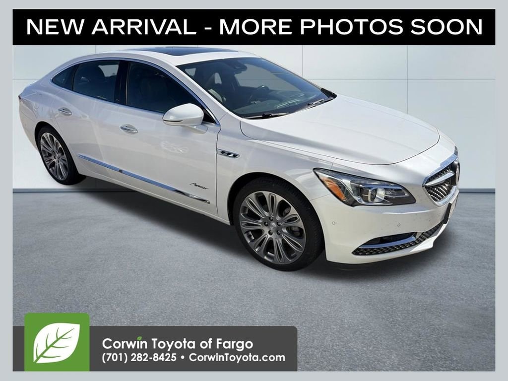 2018 Buick LaCrosse Avenir's photo