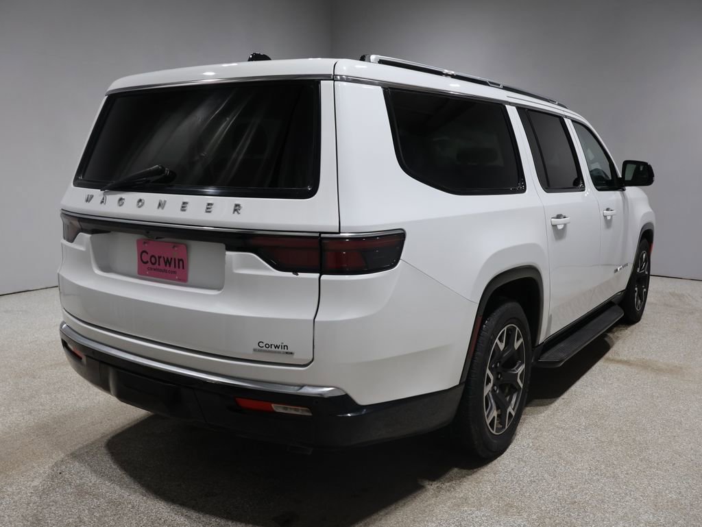 2024 Jeep Wagoneer L photo 2