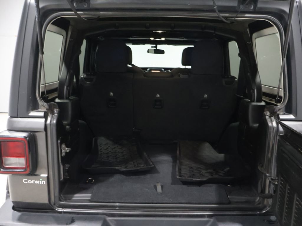 2019 Jeep Wrangler Unlimited Sport Altitude photo 4