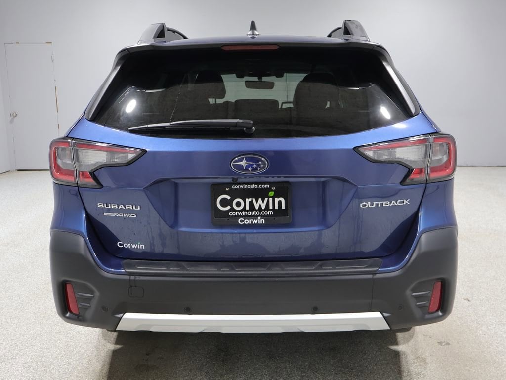 2022 Subaru Outback Limited photo 2