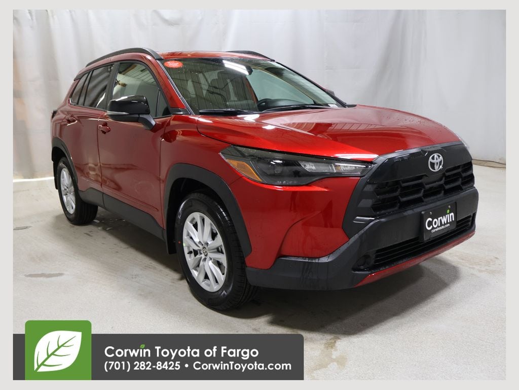 2026 Toyota Corolla Cross LE's photo