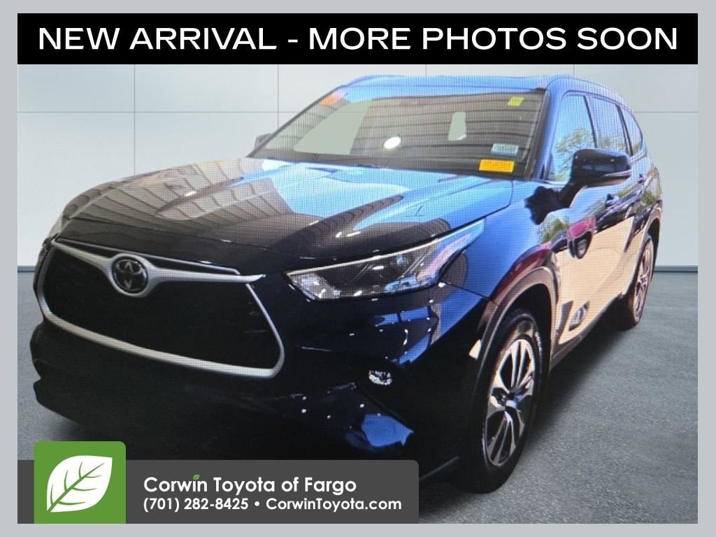 2022 Toyota Highlander XLE 4x4 V6's photo