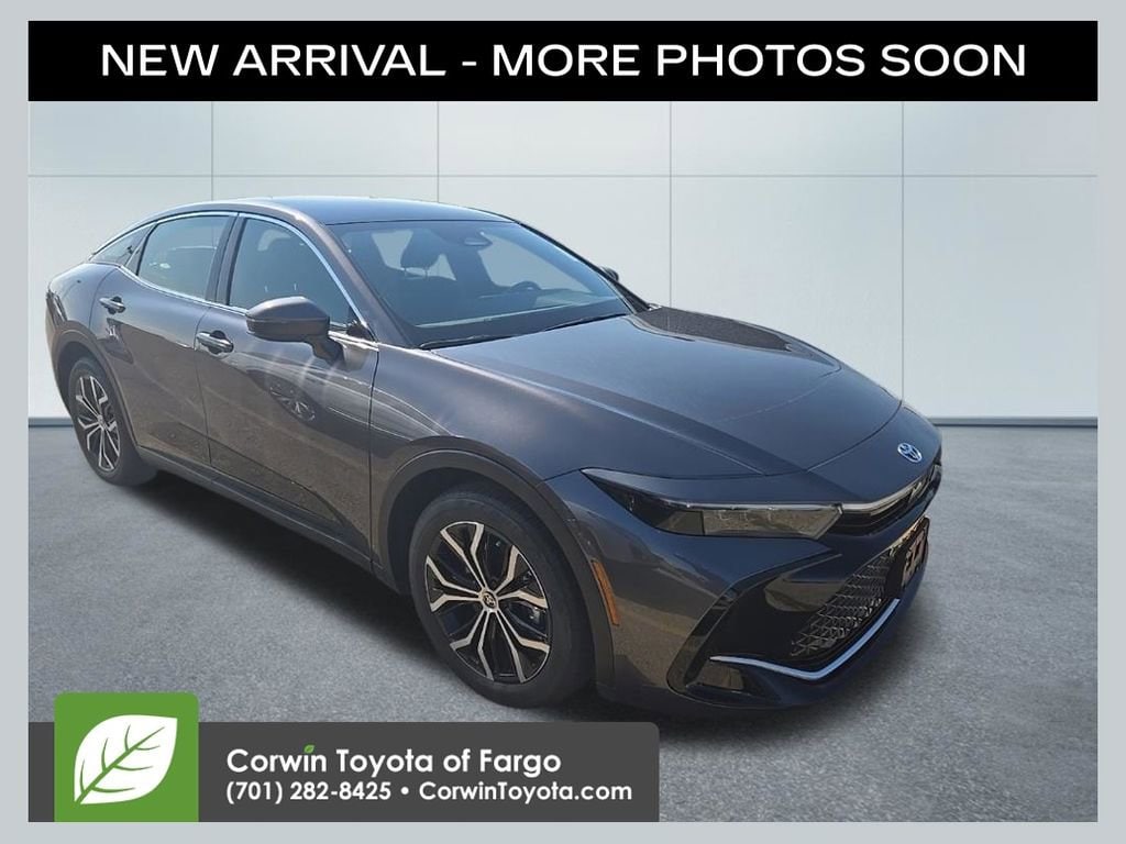 2023 Toyota Crown Limited AWD's photo