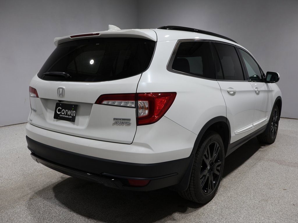 Used 2022 Honda Pilot SE with VIN 5FNYF6H28NB006034 for sale in Fargo, ND