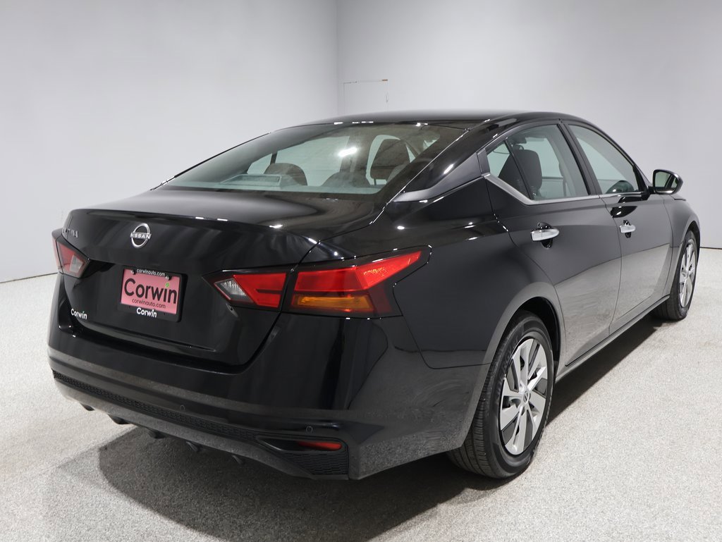 2024 Nissan Altima 2.5 S photo 2