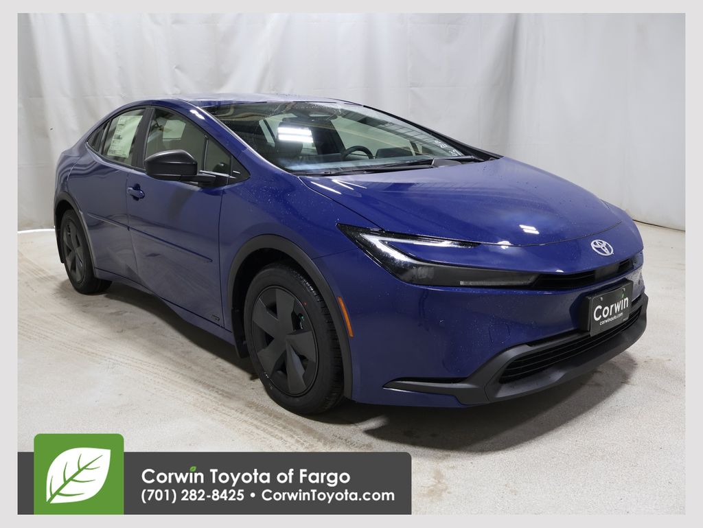 2026 Toyota Prius LE's photo