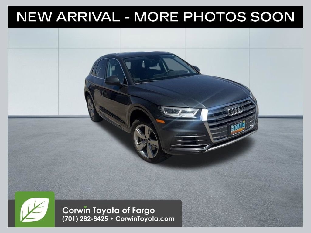 2018 Audi Q5 2.0T quattro S tronic Premium Plus's photo