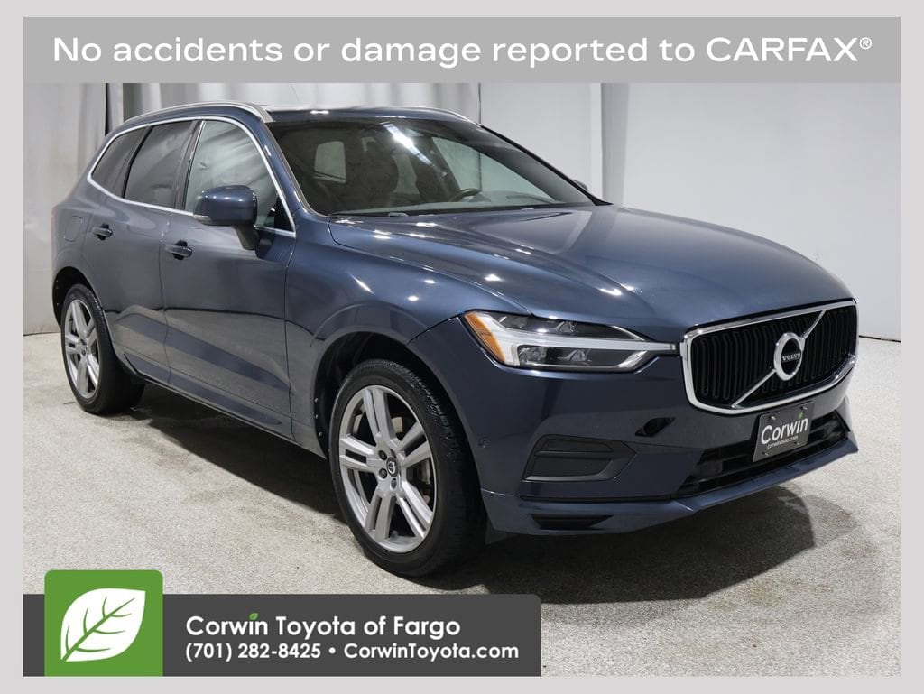 2018 Volvo XC60 Momentum's photo