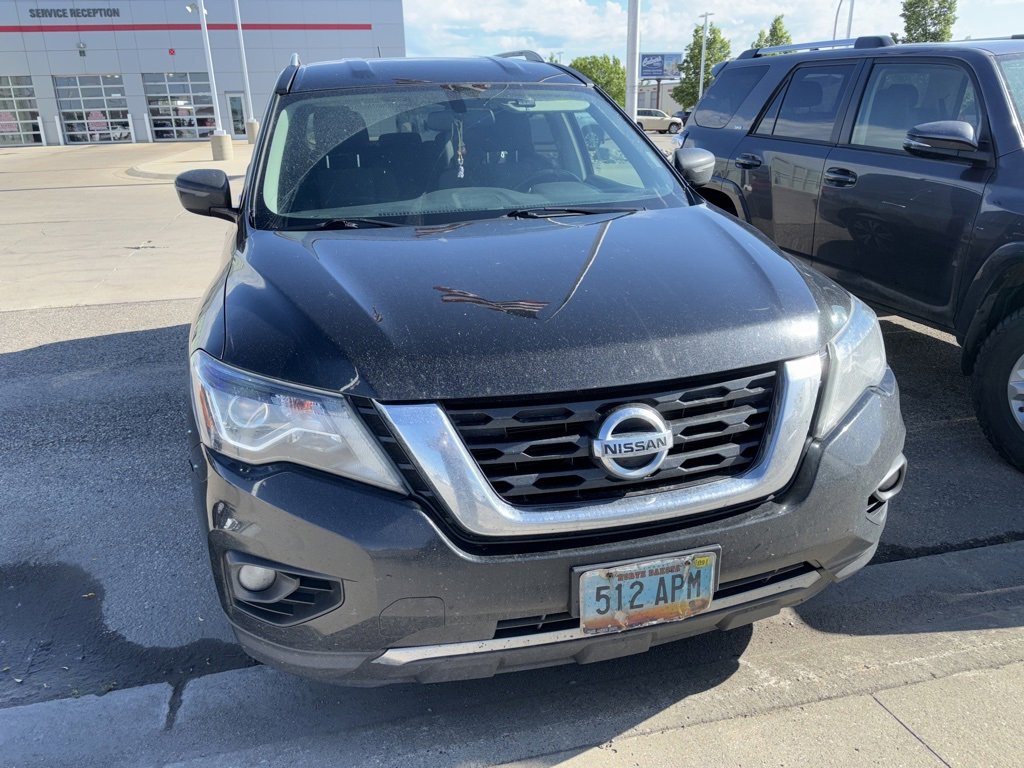 Used 2017 Nissan Pathfinder SV with VIN 5N1DR2MM0HC651540 for sale in Fargo, ND