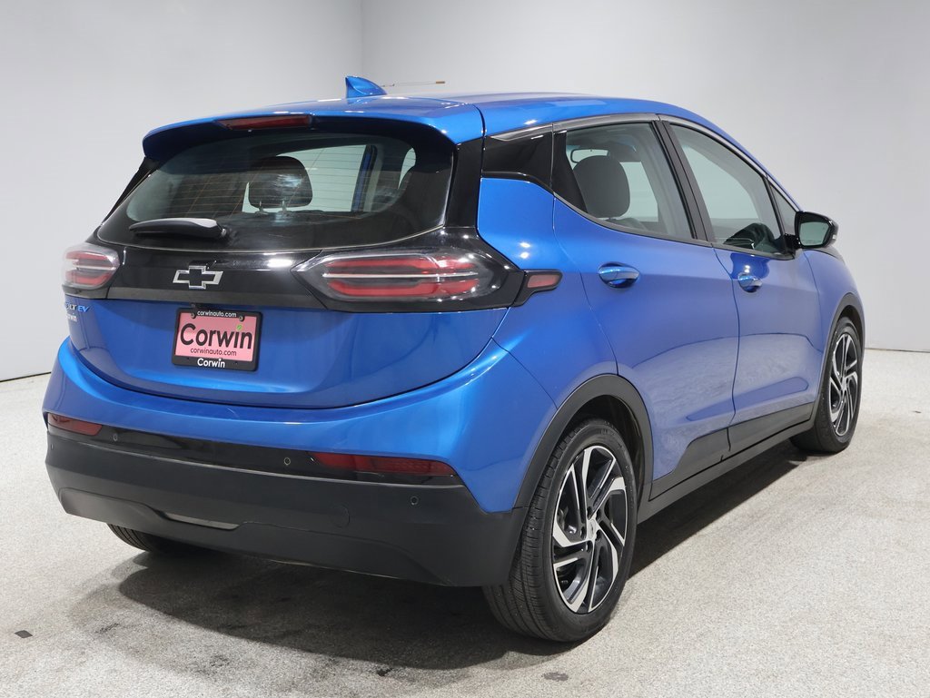 2023 Chevrolet Bolt EV 2LT photo 2