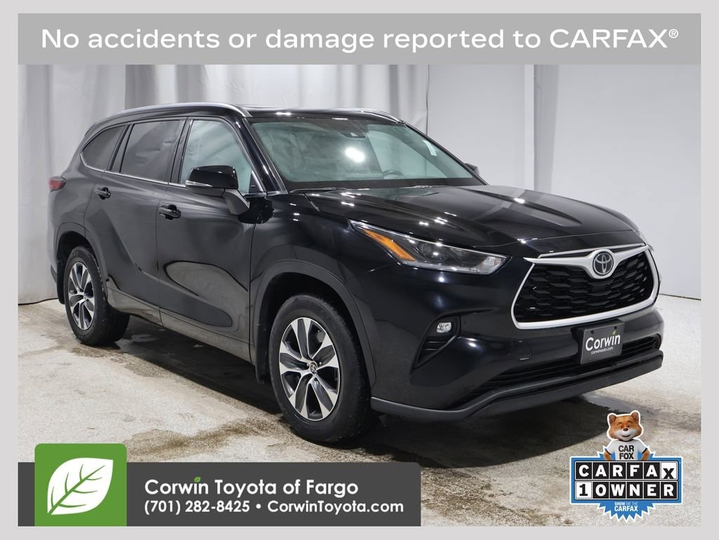 2021 Toyota Highlander XLE's photo