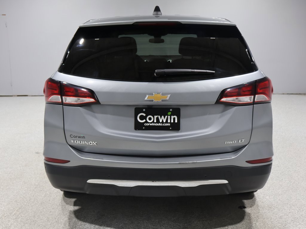 2023 Chevrolet Equinox LT photo 3