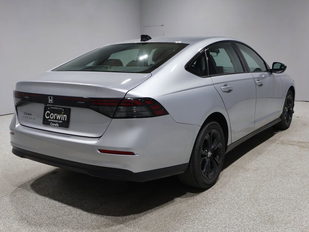 2025 Honda Accord SE photo 2