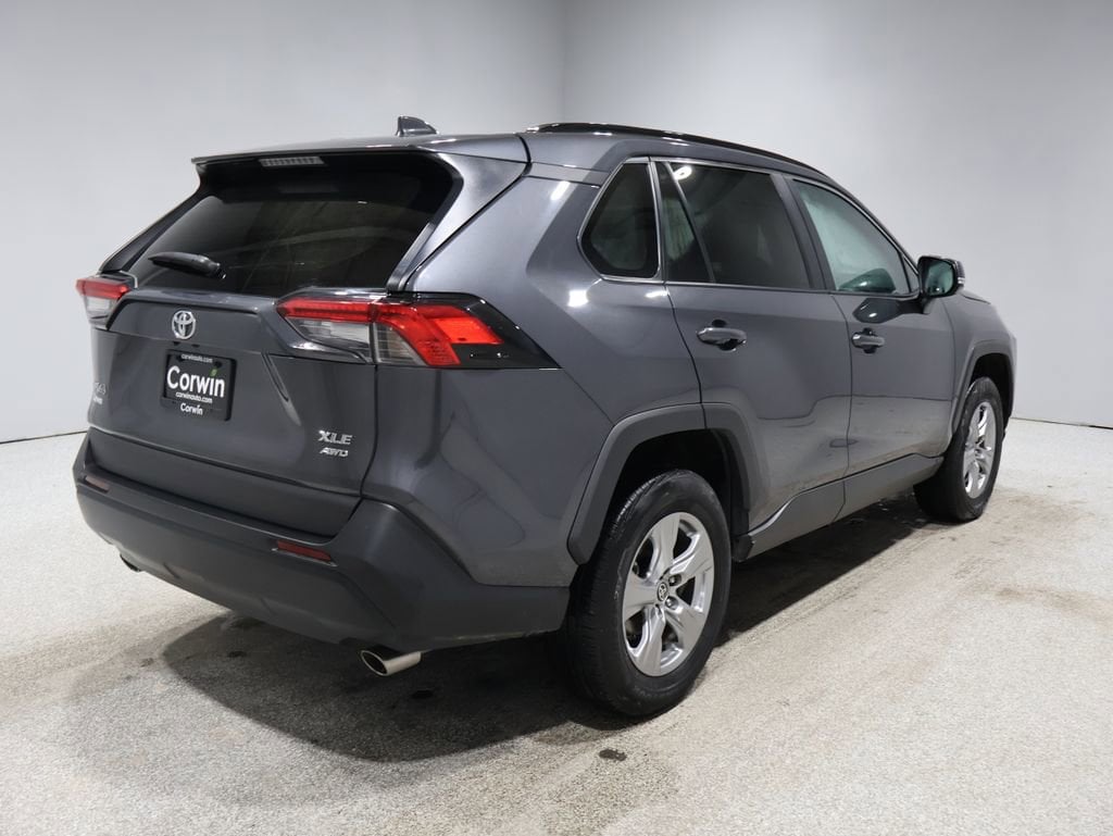 Used 2024 Toyota RAV4 XLE with VIN 2T3P1RFV0RW446368 for sale in Kansas City