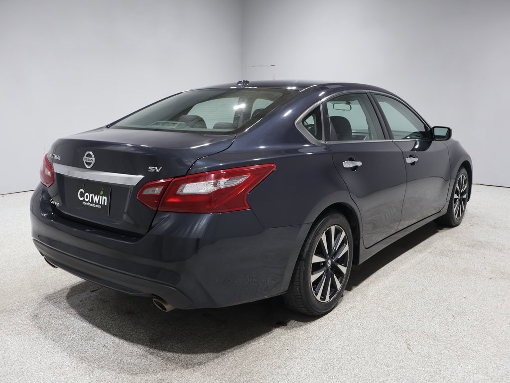 2018 Nissan Altima 2.5 SV photo 2