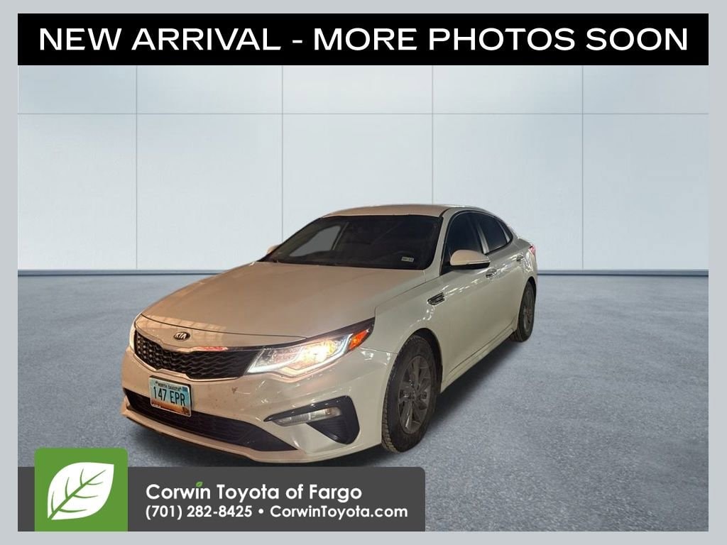 2020 Kia Optima LX's photo