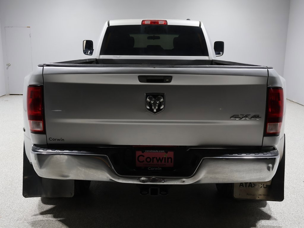2011 Ram 3500 ST photo 3
