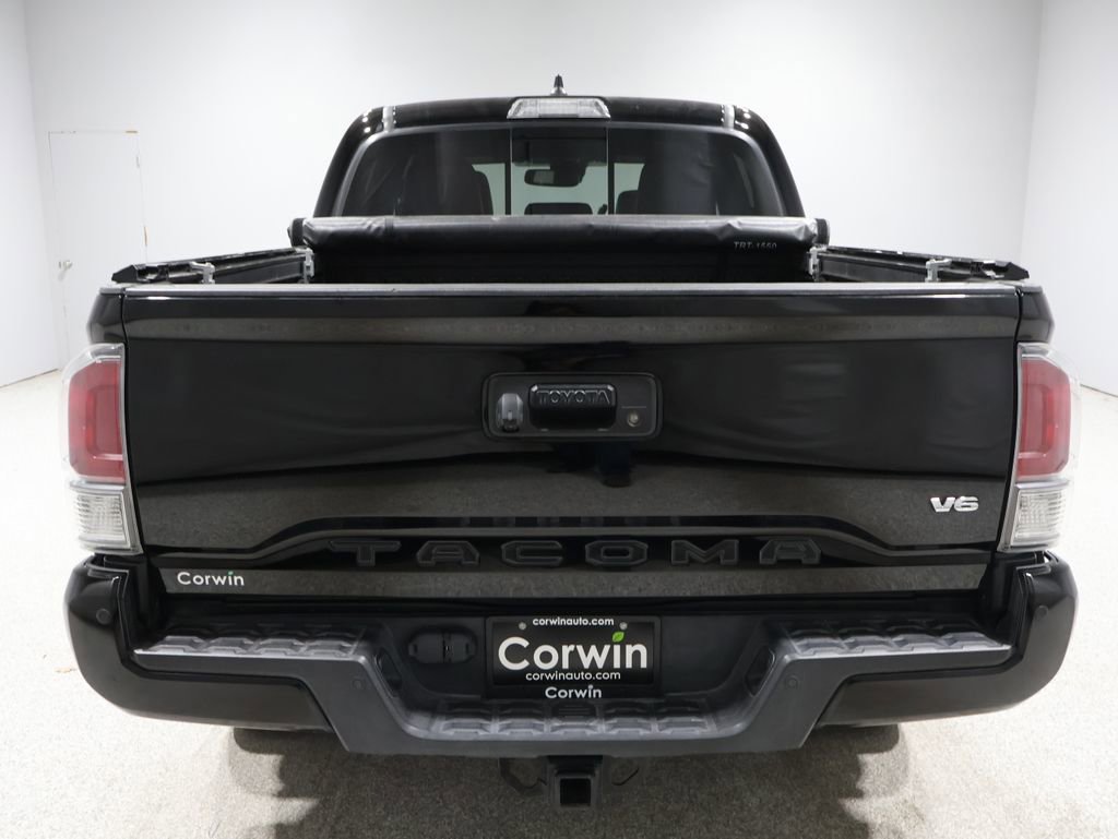 2023 Toyota Tacoma TRD Sport photo 2