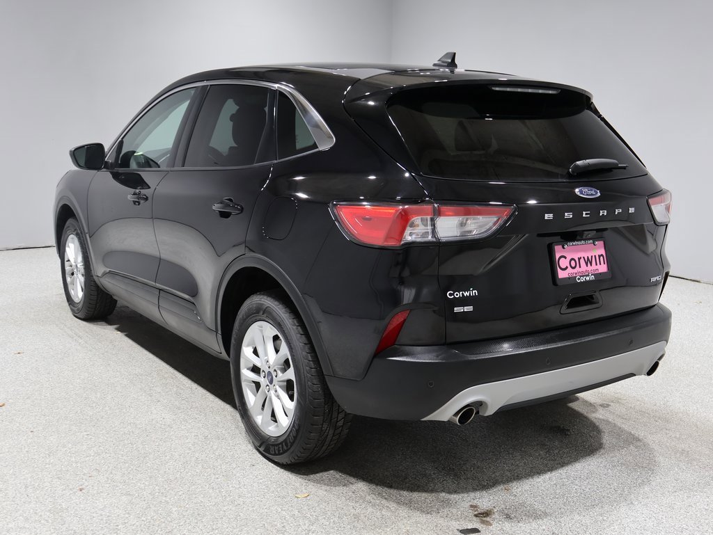 2022 Ford Escape SE photo 4