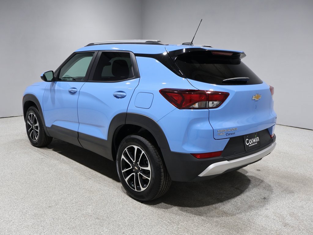 2024 Chevrolet Trailblazer LT photo 4
