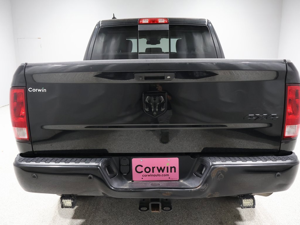 2018 Ram 1500 Big Horn photo 2