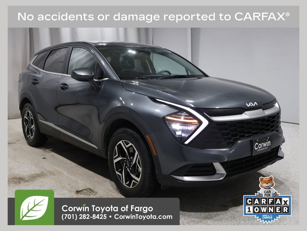 2024 Kia Sportage LX's photo