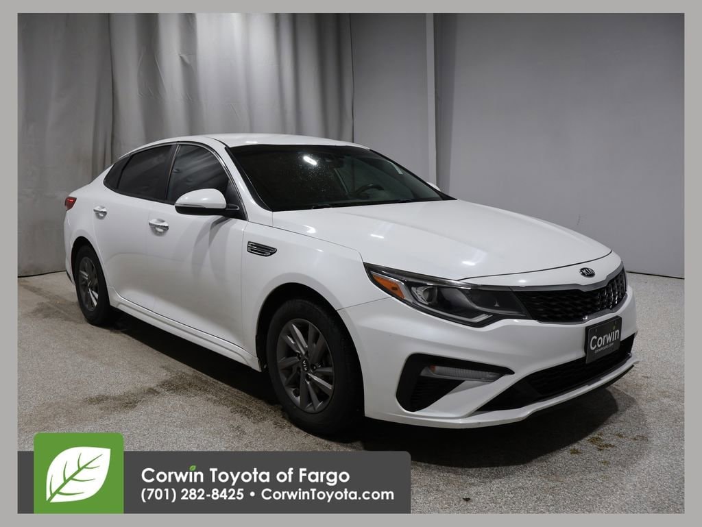 2020 Kia Optima LX's photo
