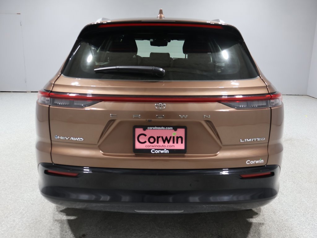 2025 Toyota Crown Signia Limited photo 3