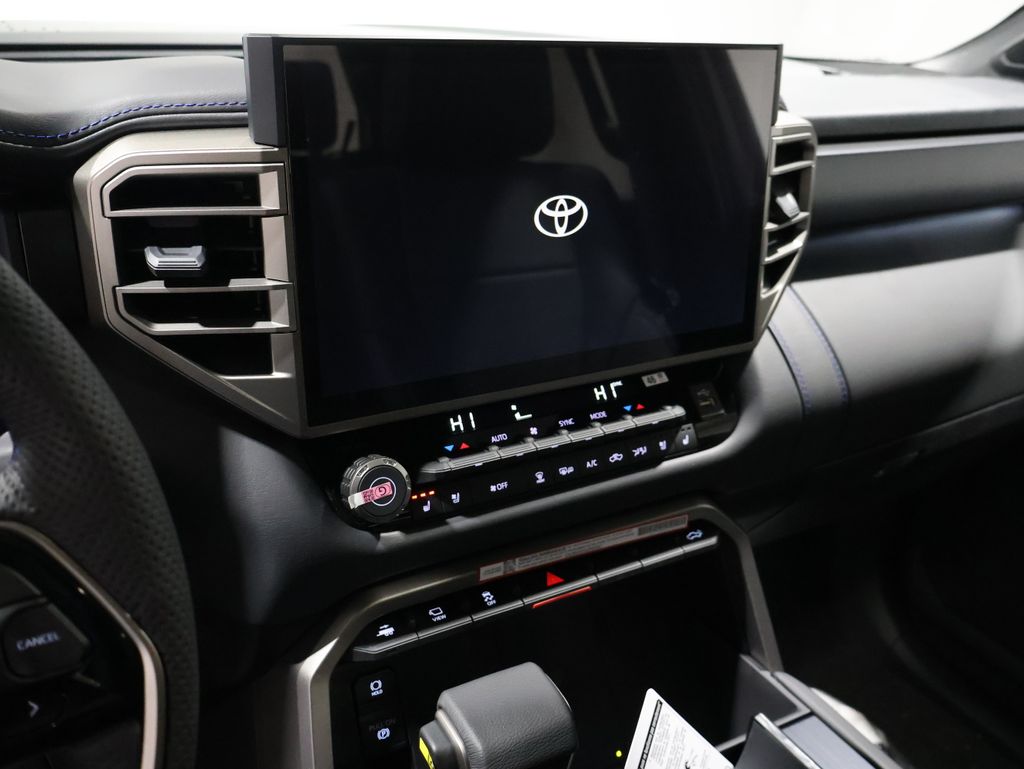 2026 Toyota Tundra Platinum - Photo 17