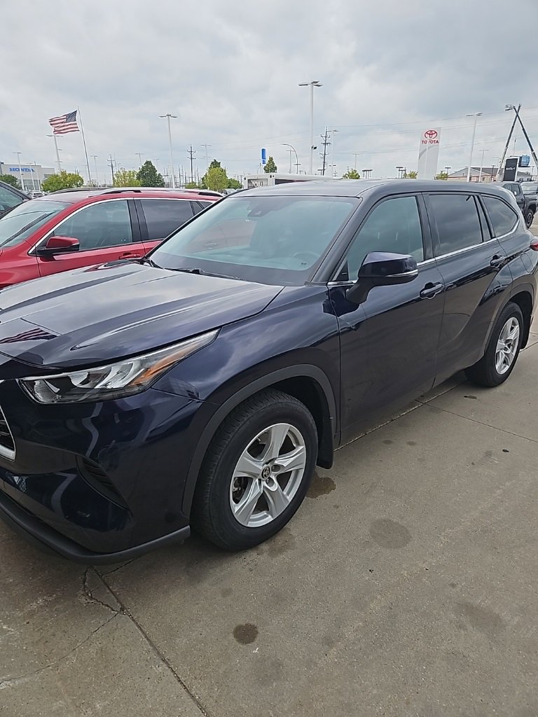 2020 Toyota Highlander L photo 4