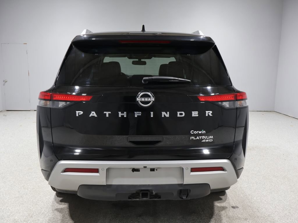 2022 Nissan Pathfinder Platinum photo 3