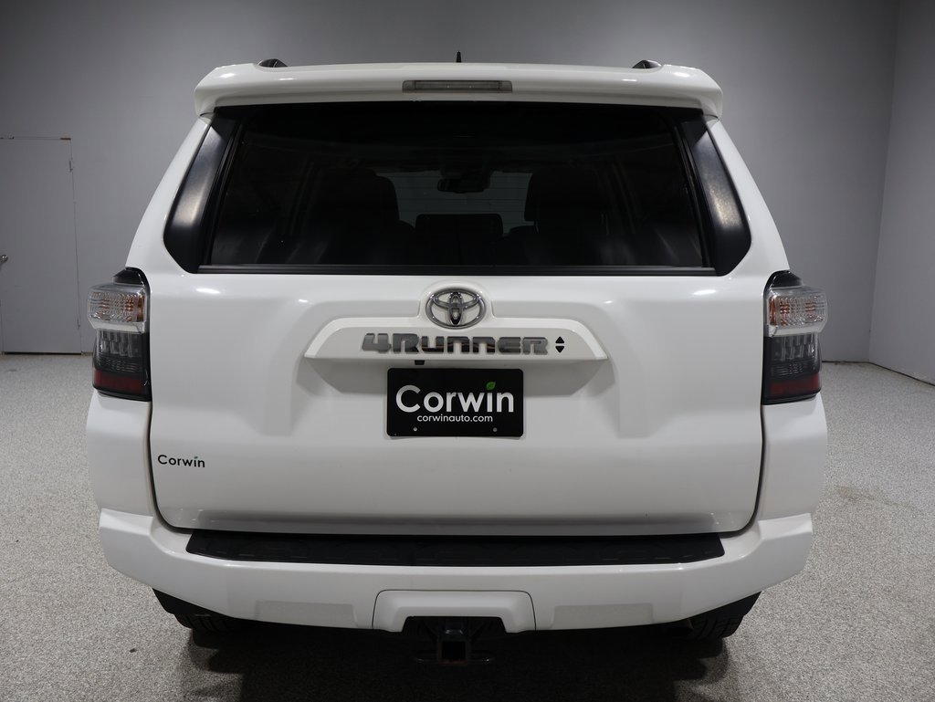2021 Toyota 4Runner SR5 Premium photo 3