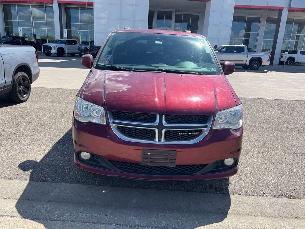 Used 2017 Dodge Grand Caravan SXT with VIN 2C4RDGCG2HR828405 for sale in Fargo, ND